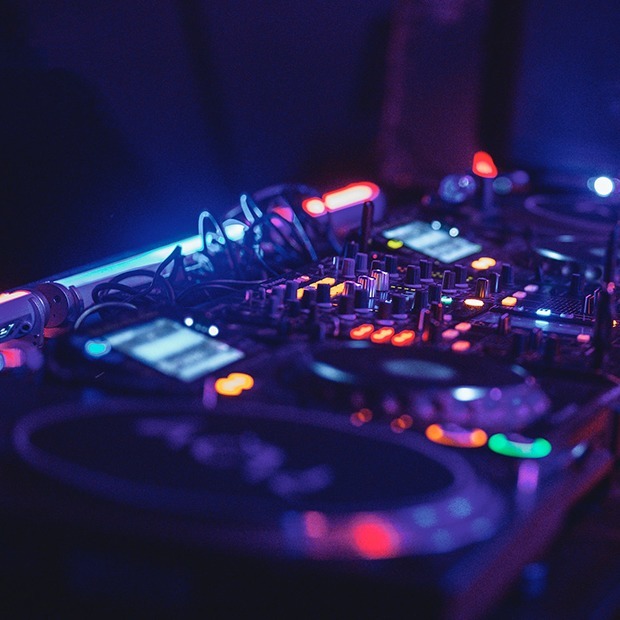 Hard techno и искусство: Как провести выходные в Алматы и столице 
 — Выходные в городе на The Village Казахстан