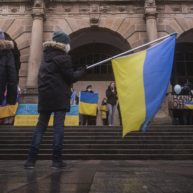 Как помочь украинцам? — Есть вопрос на Village Казахстан
