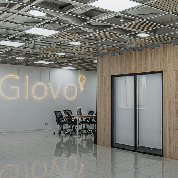 Как выглядит офис Glovo Казахстан — Офис на The Village Казахстан