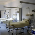 36-летний итальянец одновременно заразился Covid-19, ВИЧ и оспой обезьян