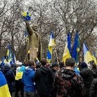 В Алматы идет митинг в поддержку Украины