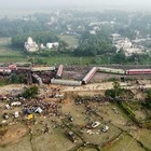 Почти 300 человек погибли на востоке Индии из-за столкновения поездов