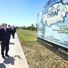 Касым-Жомарт Токаев и председатель Европейского Совета Дональд Туск почтили память жертв АЛЖИРа