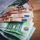 В Испании молодежь будет получать по 400 евро на культурное просвещение