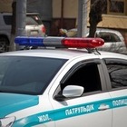В Астане вооруженный мужчина забаррикадировался в банке и взял заложников