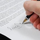 Из-за инфляции вместо букета цветов женщинам будут дарить пучок укропа или петрушки, считает депутат