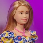 Mattel представила первую куклу Барби с синдромом Дауна