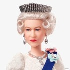 В честь королевы Елизаветы второй выпустили куклу Barbie