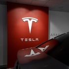 Маск продал акции Tesla почти на 5 миллиардов долларов для оплаты налогов