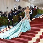 Как выглядят самые эффектные образы Met Gala 2022