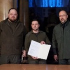 Зеленский подписал просьбу о вступлении Украины в Евросоюз