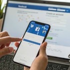 Facebook запретит на своей платформе объявления с призывами отказаться от вакцинации