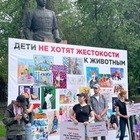 В Алматы проходит митинг против жестокого обращения с животными 