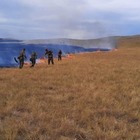 Огнеборцы тушат природный пожар в области Улытау
