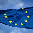 Люди, привитые одобренными EMA и ВОЗ вакцинами, смогут посещать Европу
