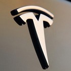 Tesla выпустила доски для серфинга
