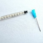 Педагогов и полицейских начали вакцинировать в Алматы