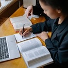 Студентам вузов в РК пообещали увеличить стипендии