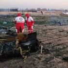 Украинский пассажирский самолет разбился в Иране. На борту было около 180 человек