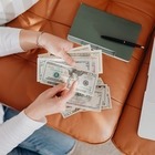 Зарплаты лесникам и музееведам обещают повысить на 20% в Казахстане
