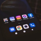 Facebook и Instagram помогут удалить интимный контент с подростками