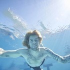 Повзрослевший ребенок с обложки Nevermind подал в суд на рок-группу Nirvana