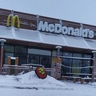 Судья не стала наказывать костанайца, который похоронил McDonald’s