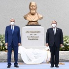 Токаев открыл бронзовый бюст Абая в Сеуле