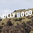 В США надпись Hollywood заменили на Hollyboob
