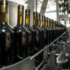 В Алматы нашли более 150 тысяч бутылок с суррогатным алкоголем