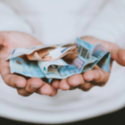Казахстанцы вложили почти 4 миллиарда тенге в финансовую пирамиду 