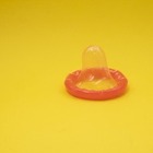 No sex: Из-за коронавируса в мире могут закончиться презервативы