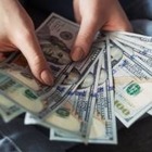 В ВКО домработница украла у хозяев около 130 тысяч долларов
