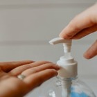 ВОЗ впервые за три месяца зафиксировала снижение недельной заболеваемости коронавирусом
