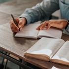 В ЗКО учителям уже более девяти месяцев не платят зарплату