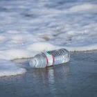 Британская технология превращает пластик в воск