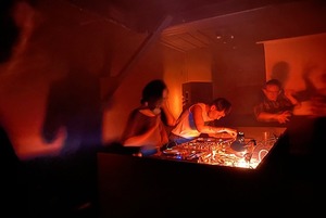 «Выход», ярмарки и джаз: Как провести выходные в Алматы и столице
