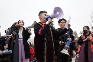 Феминистский митинг в Алматы: Насколько сложно его организовать