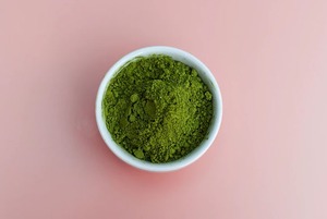5 рецептов с матча-порошком: Десерты, хумус и шоколад