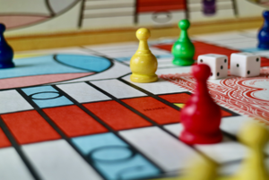 Недетские игры: Настолки и квизы для пар и компаний